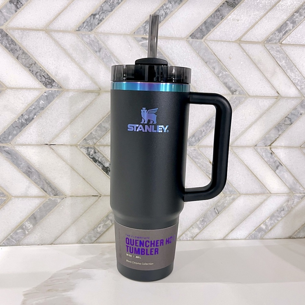 Stanley 30oz Black Chroma